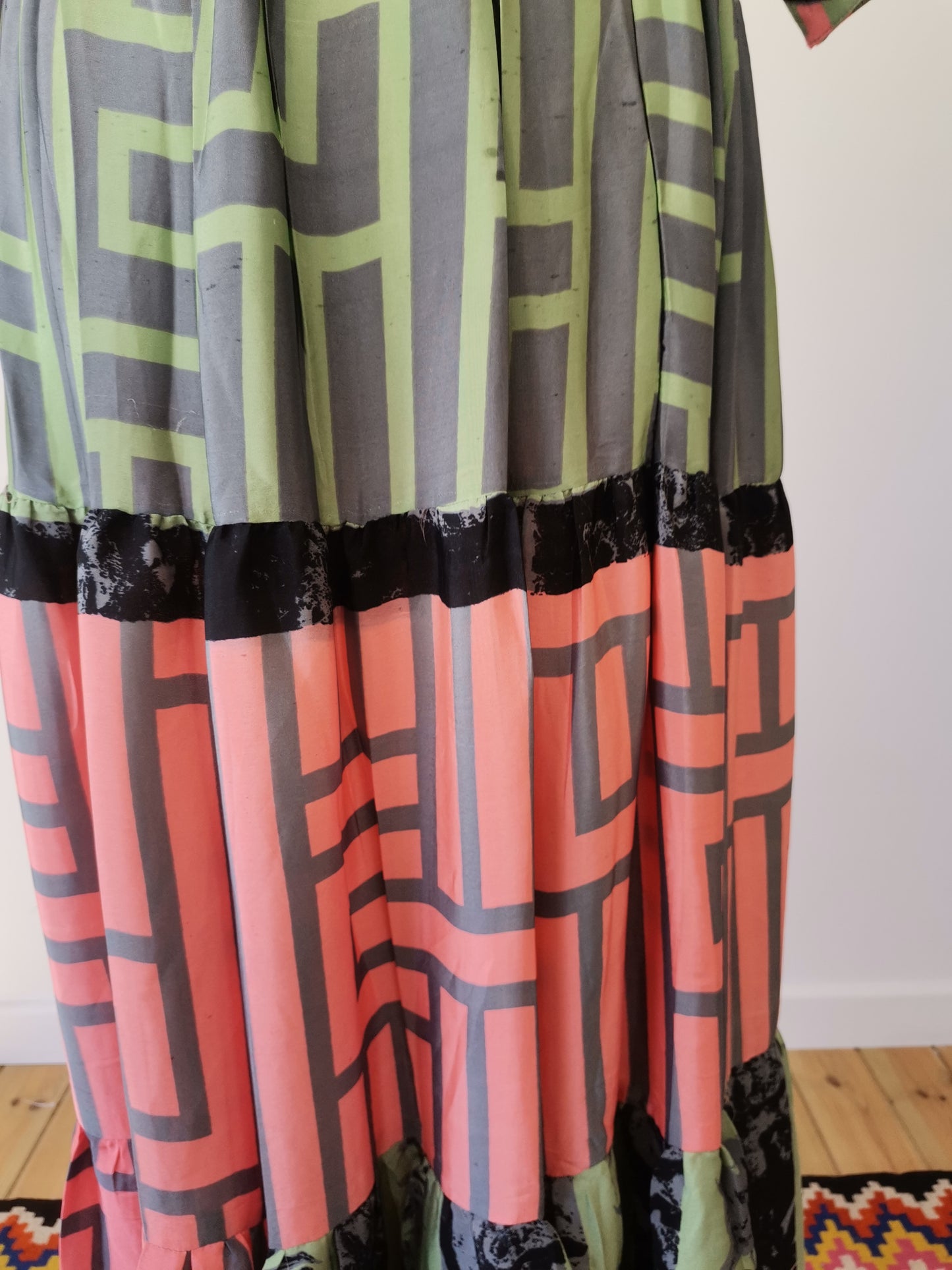 Prairie V-neck Silk Dress XS - 034