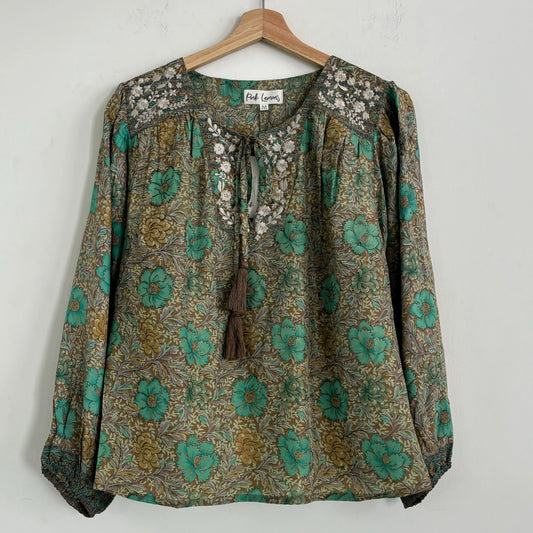 Lolita Embroidered Silk Blouse 170 - M