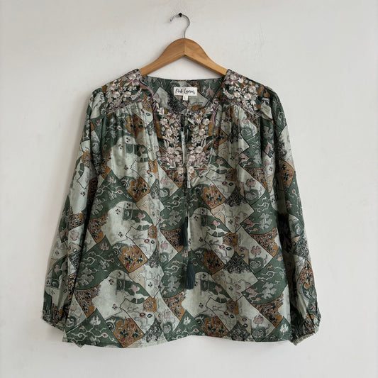 Lolita Embroidered Silk Blouse 115 - L