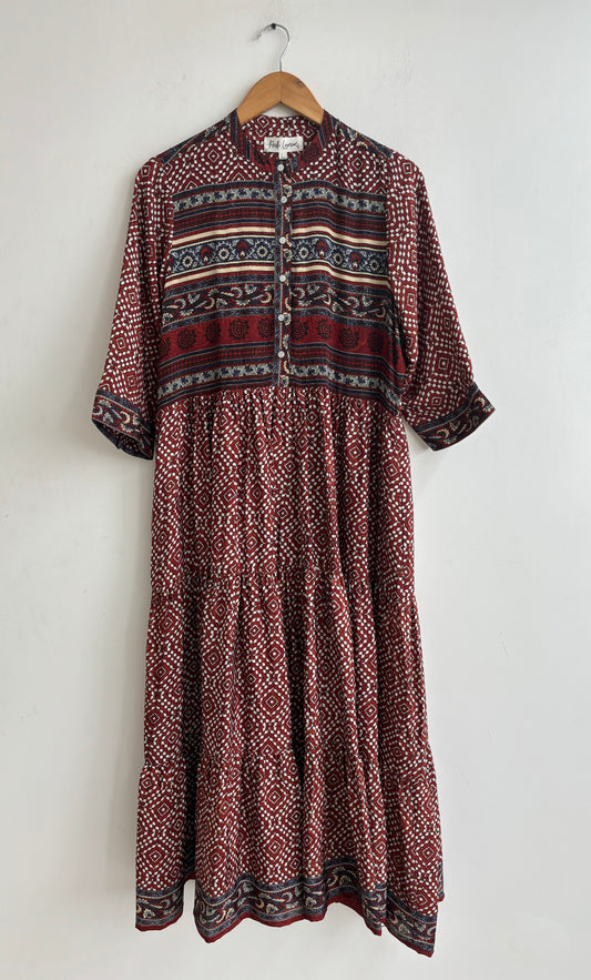 Prairie Round Neck Silk Dress 200 - L