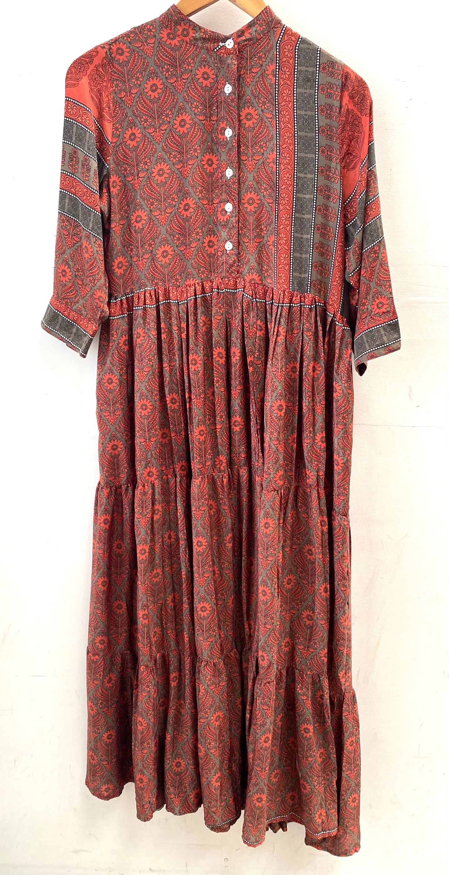 Prairie Round Neck Silk Dress S  - 021