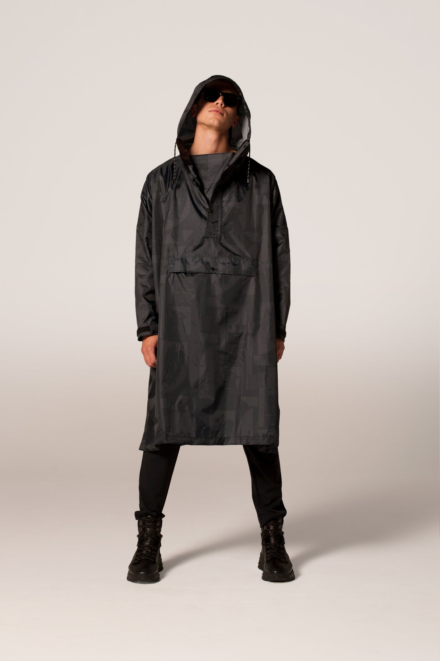 Back to Black Art Camo - Rain Poncho Black