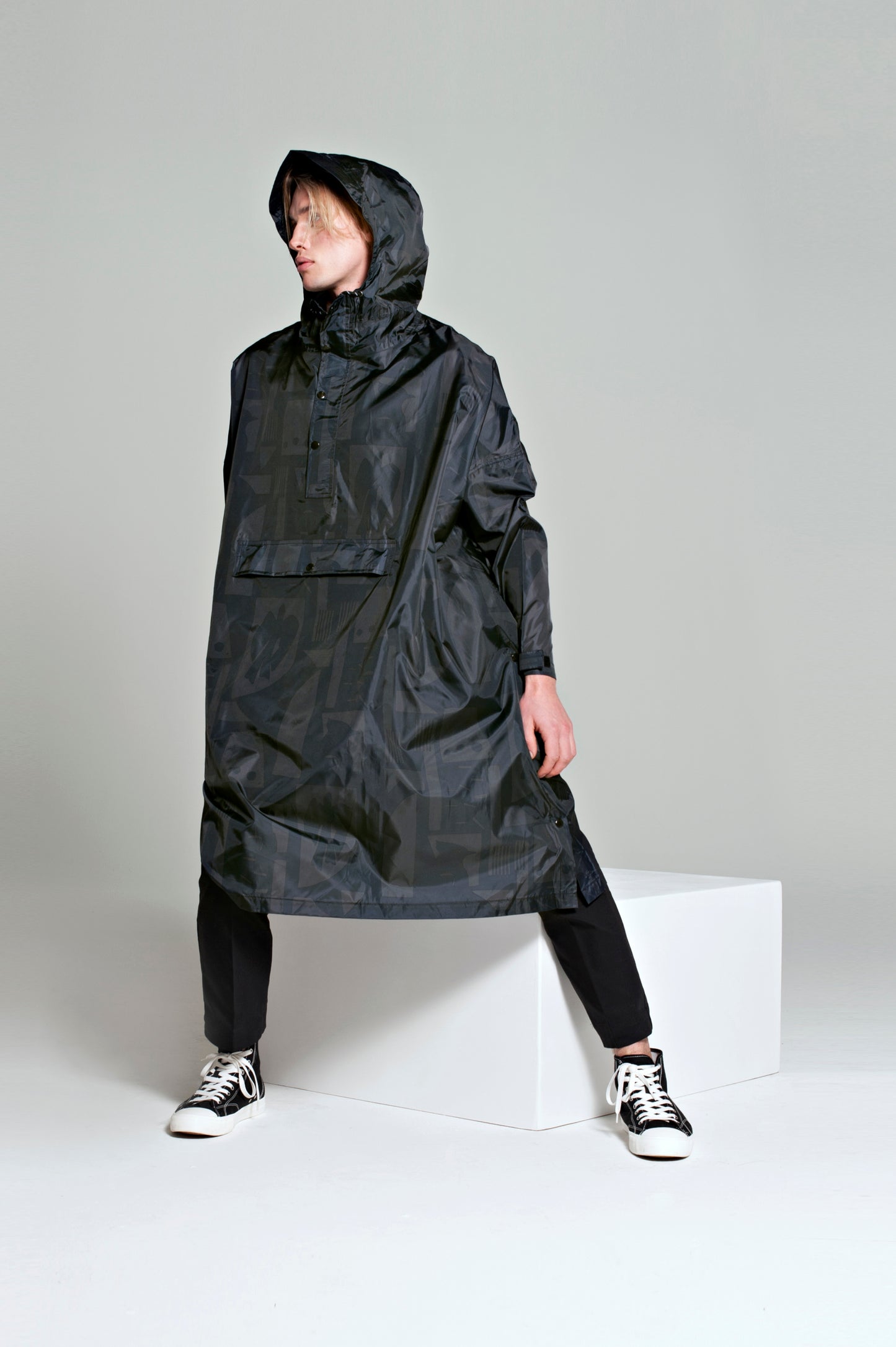 Back to Black Art Camo - Rain Poncho Black