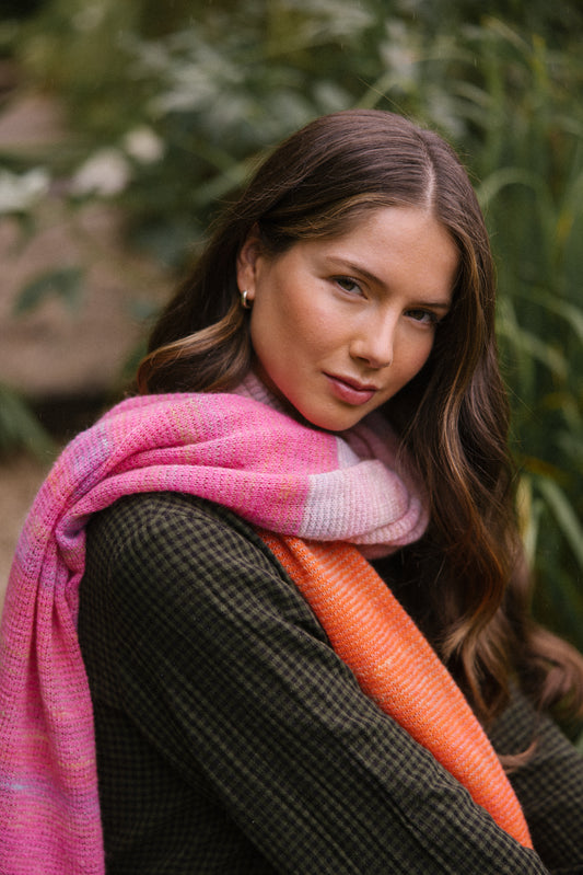 Treeline Wrap in Bubblegum