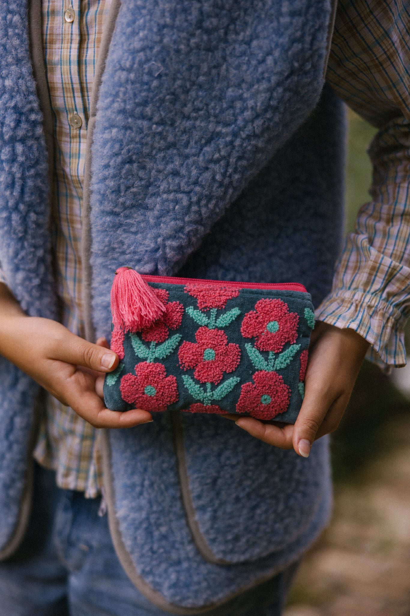 Rambling Flower Pouch - Pink/Aqua