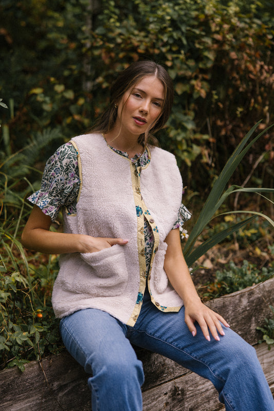 Grace Gilet - Silk 016
