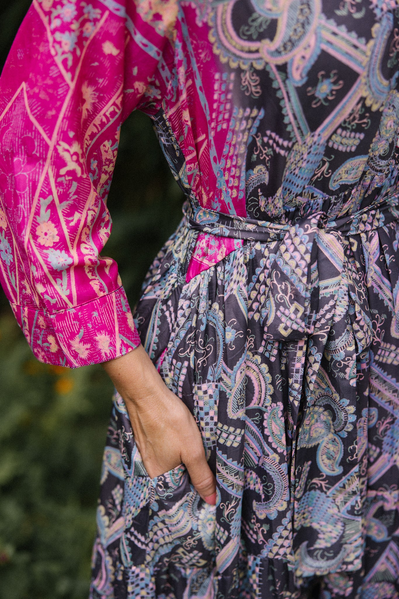 Prairie V-neck Silk Dress M - 005