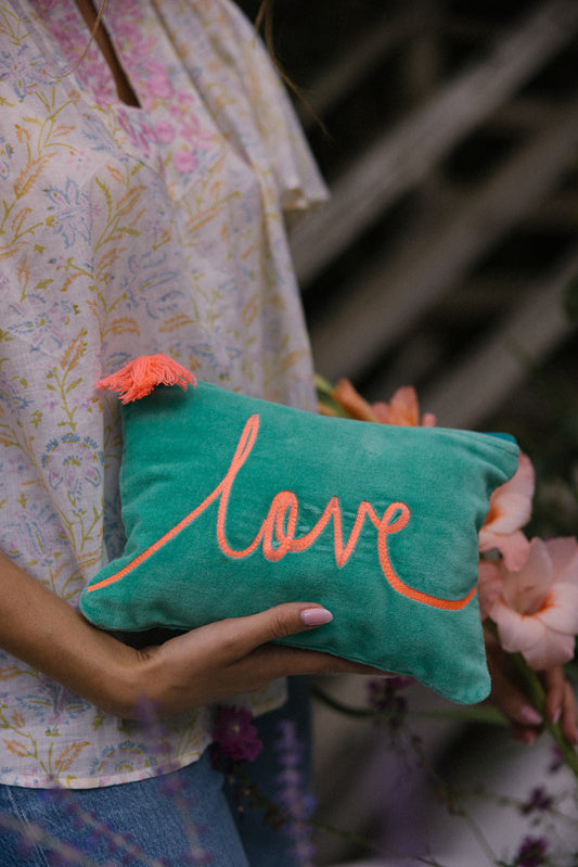 Velvet Love Pouch in Mint & Pink