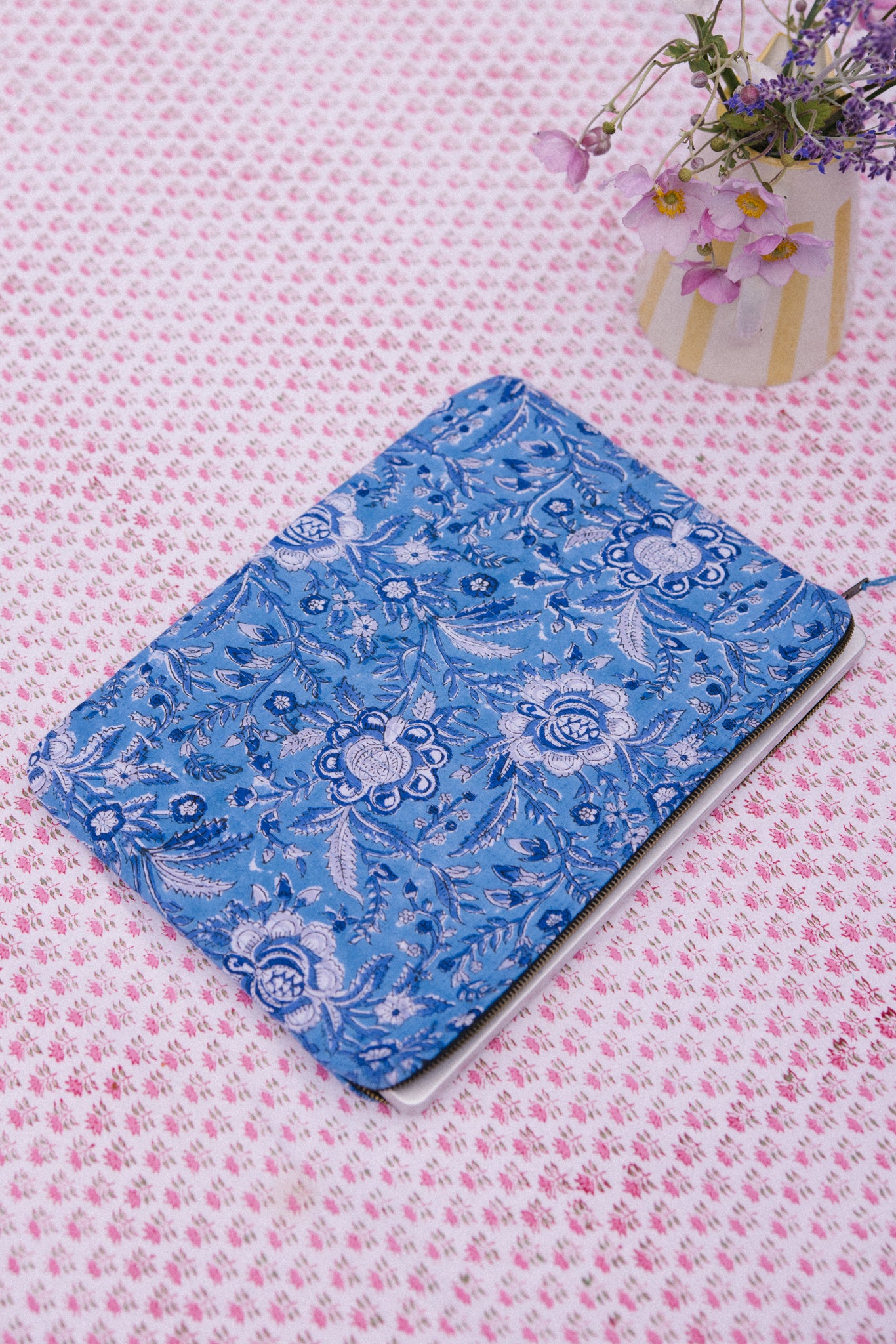 Laptop/iPad Case - Blue Floral