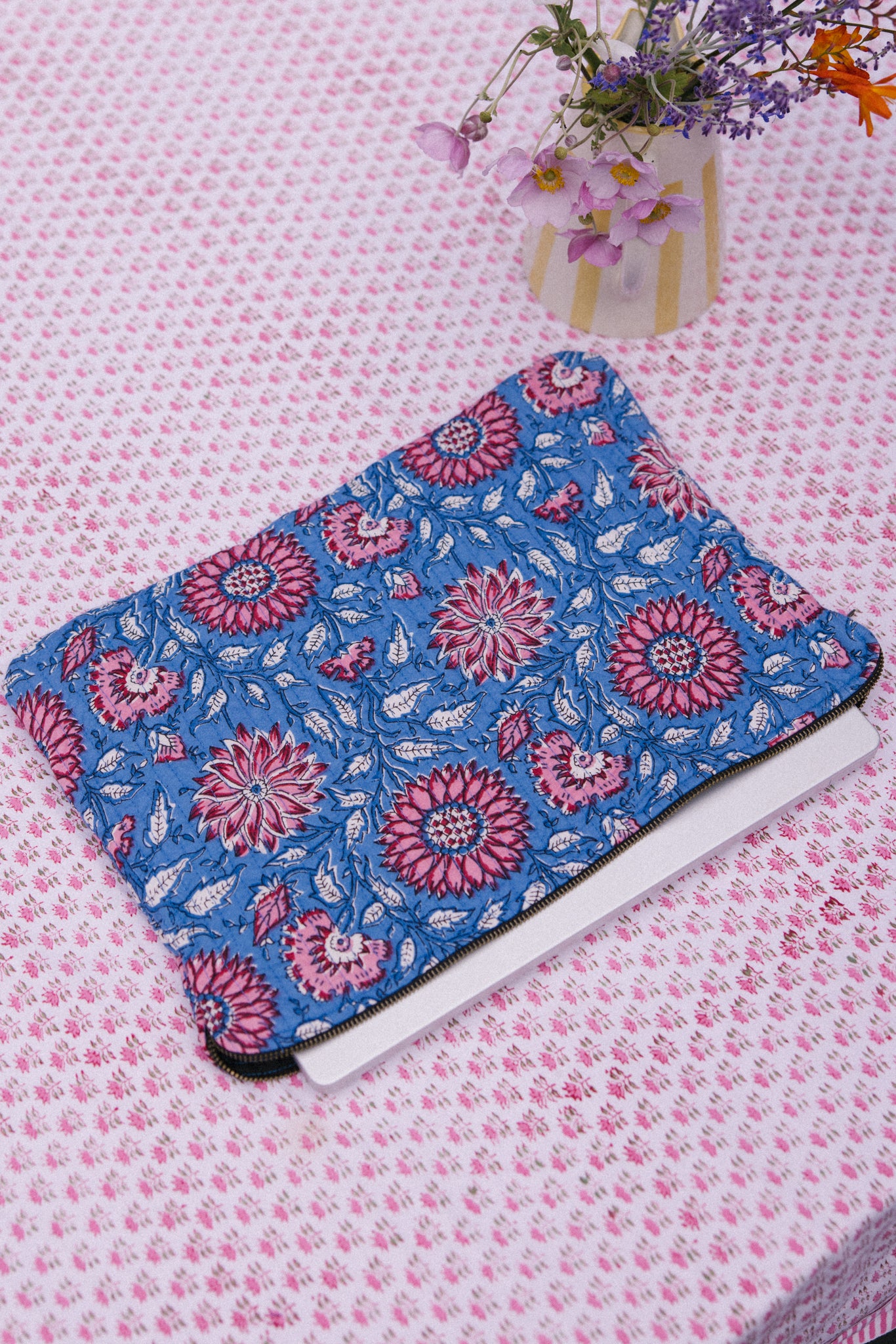 Laptop/iPad Case - Blue/Pink Floral