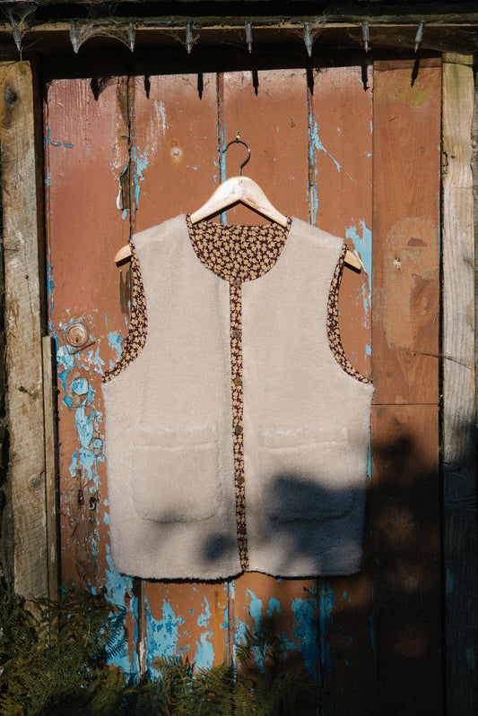 Grace Gilet - Silk 009