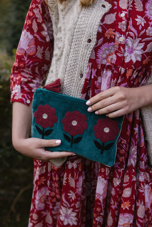 Velvet Triple Flower Pouch in Navy