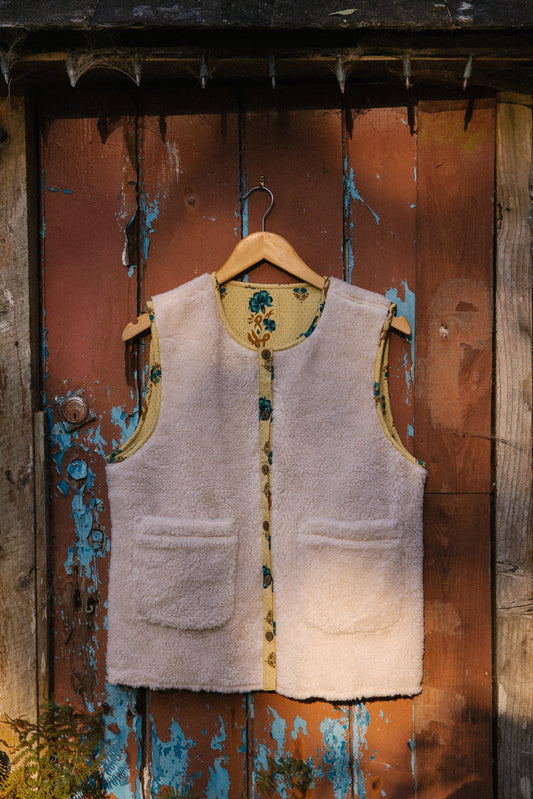 Grace Gilet - Silk 016