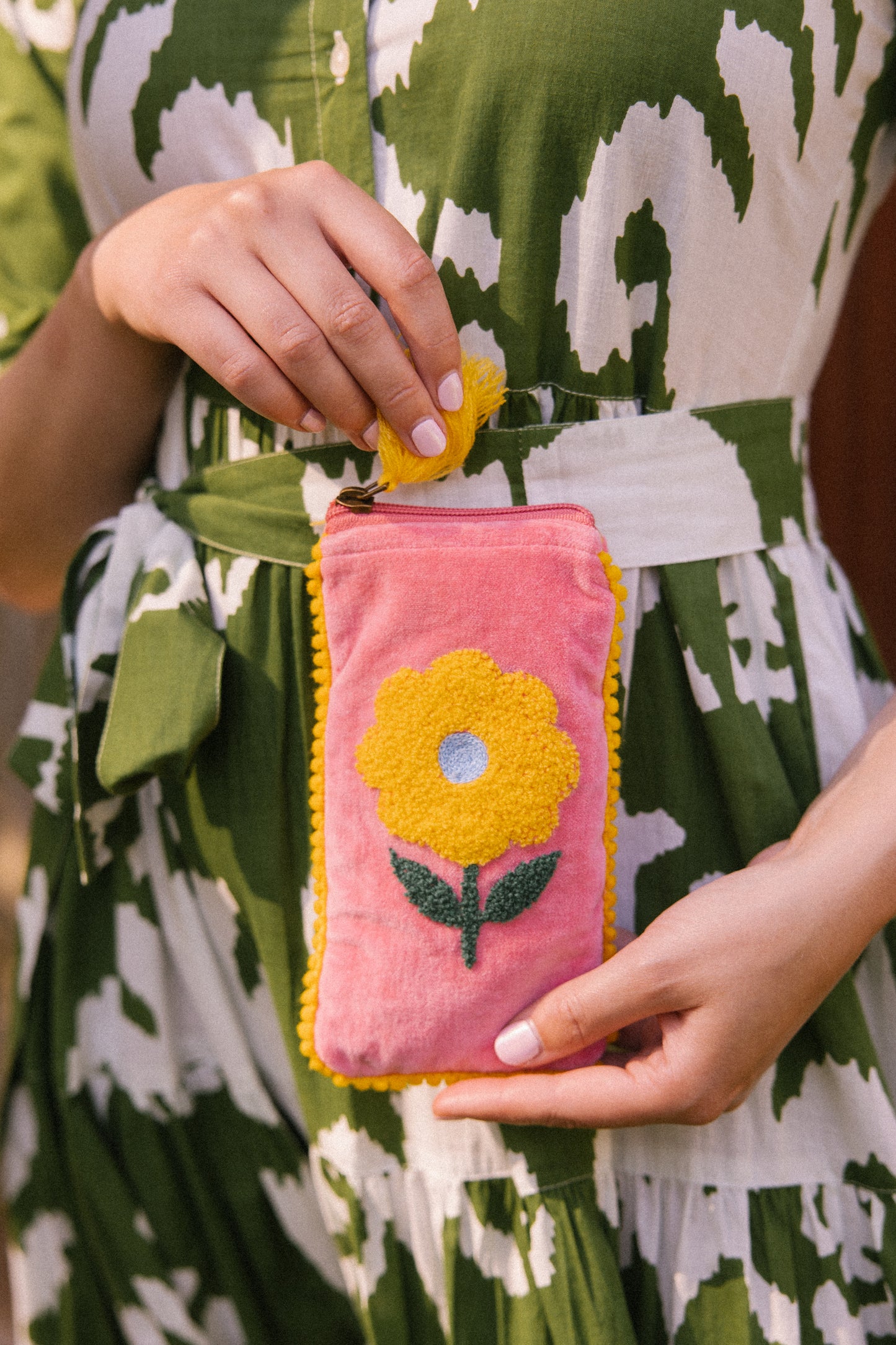 Velvet Flower Glasses Pouch - Pink & Yellow