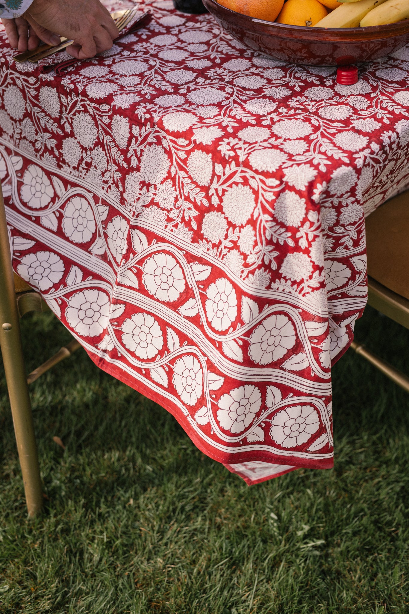 Table Cloth in Crimson Floral