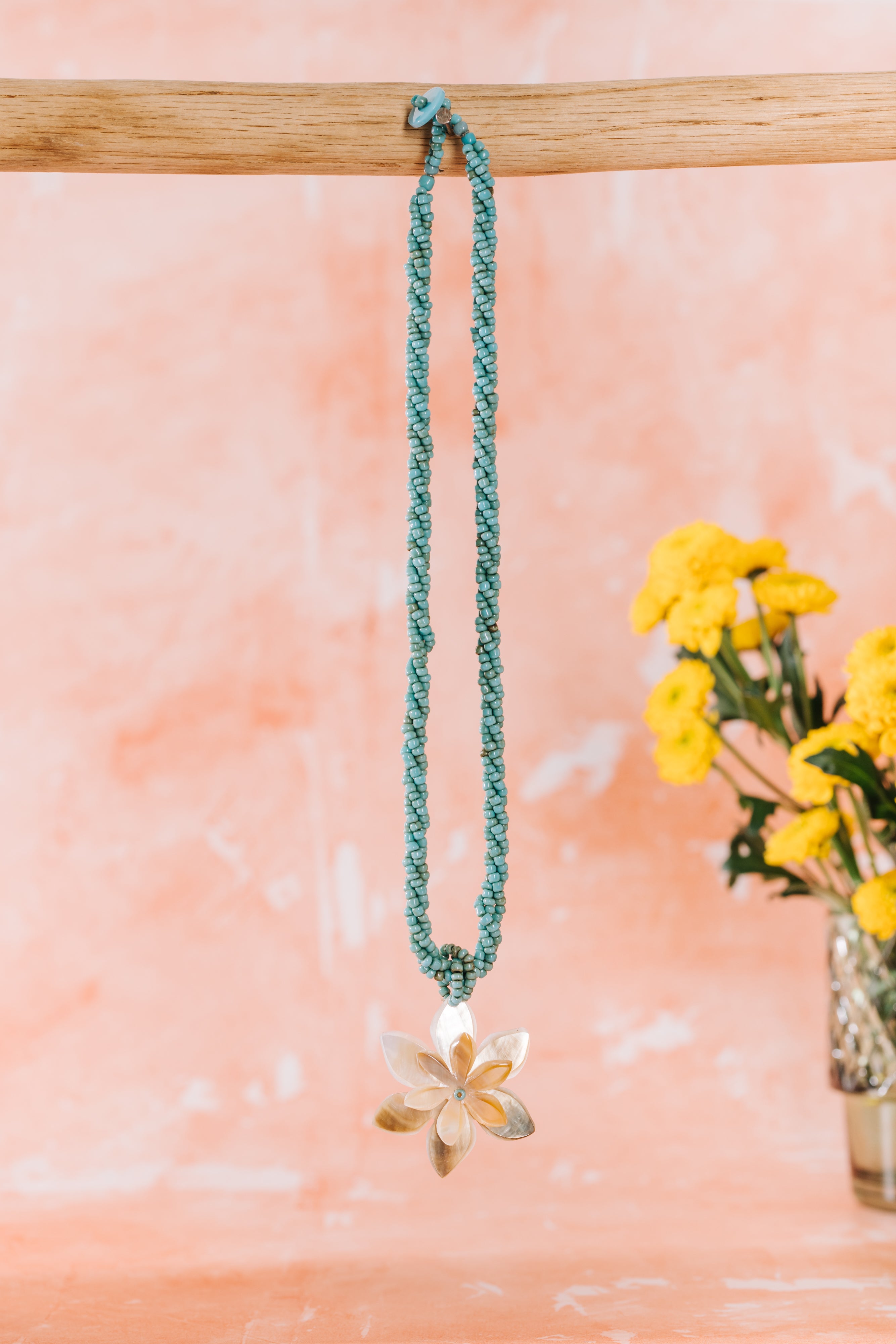 Bead Necklace with Shell Flower Pendant Turquoise NCK 022