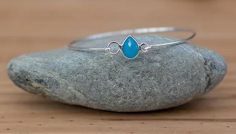 Sterling Silver Single Stone Bracelet in Blue Chalcedony