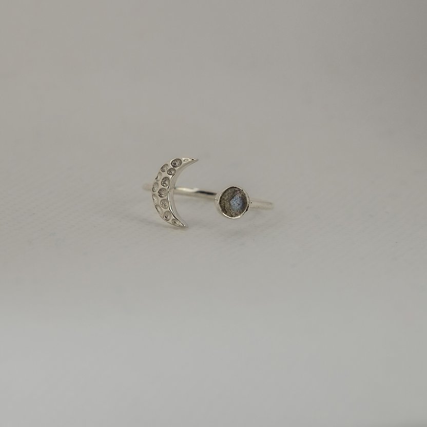 Sterling Silver Moon Ring in Labradorite