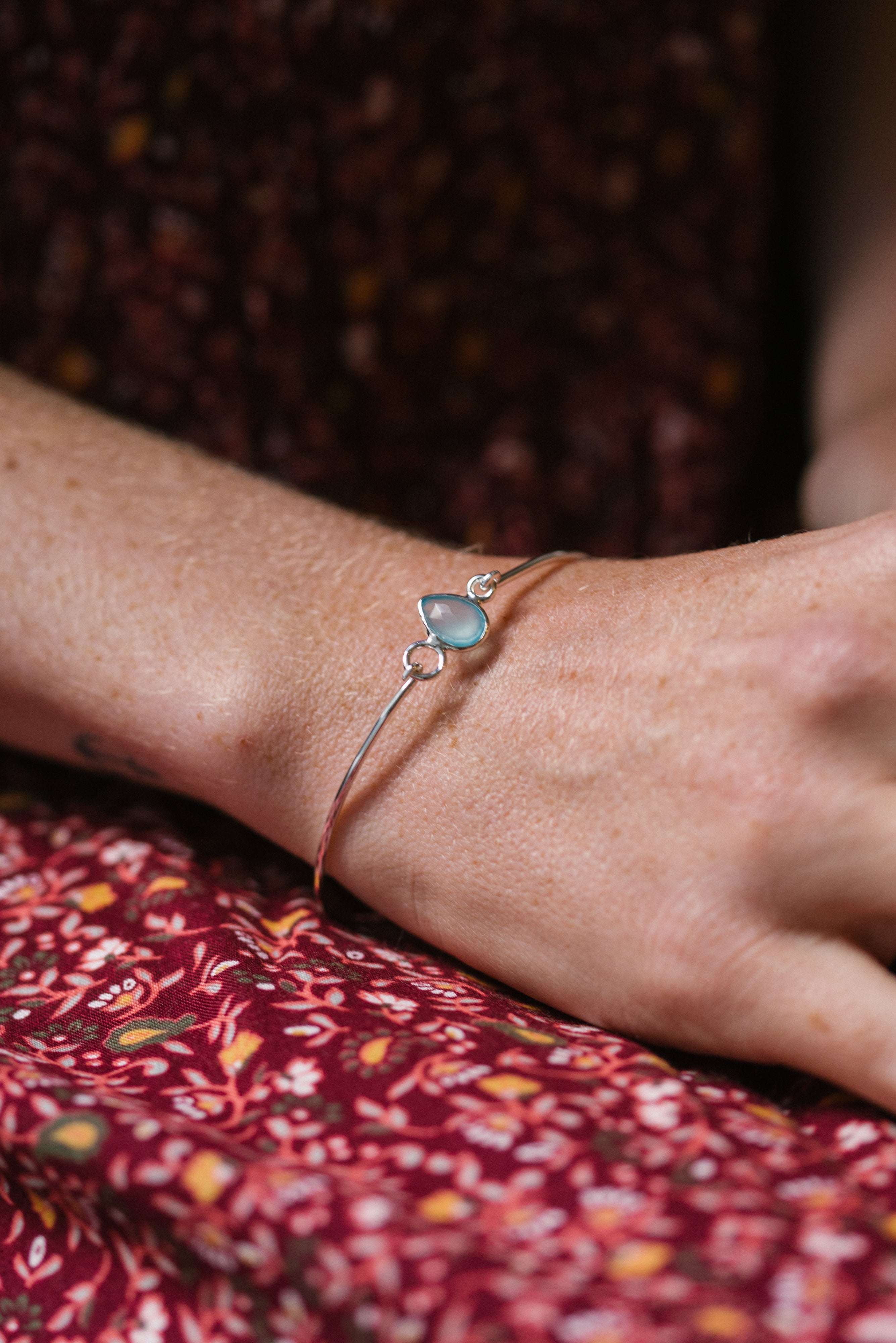 Sterling Silver Single Stone Bracelet in Aqua Chalcedony