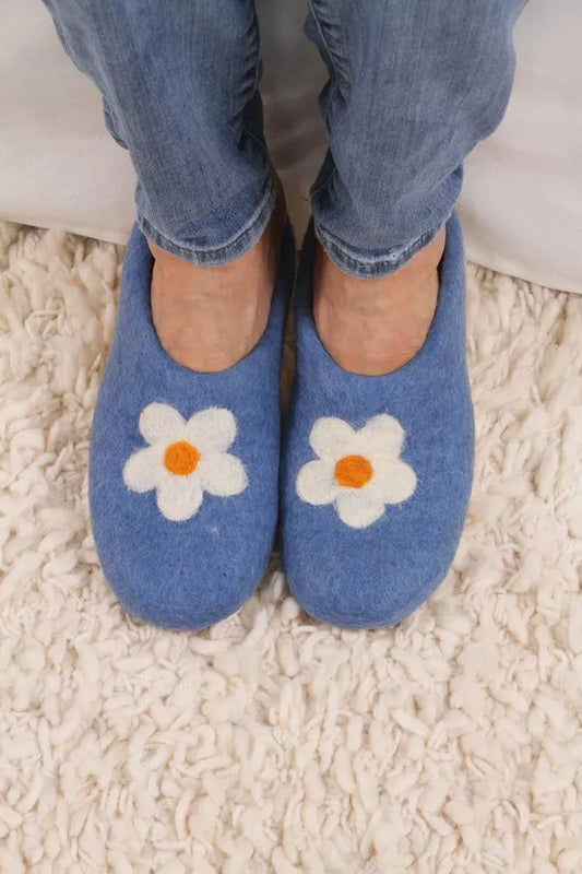 Daisy Slippers in Blue