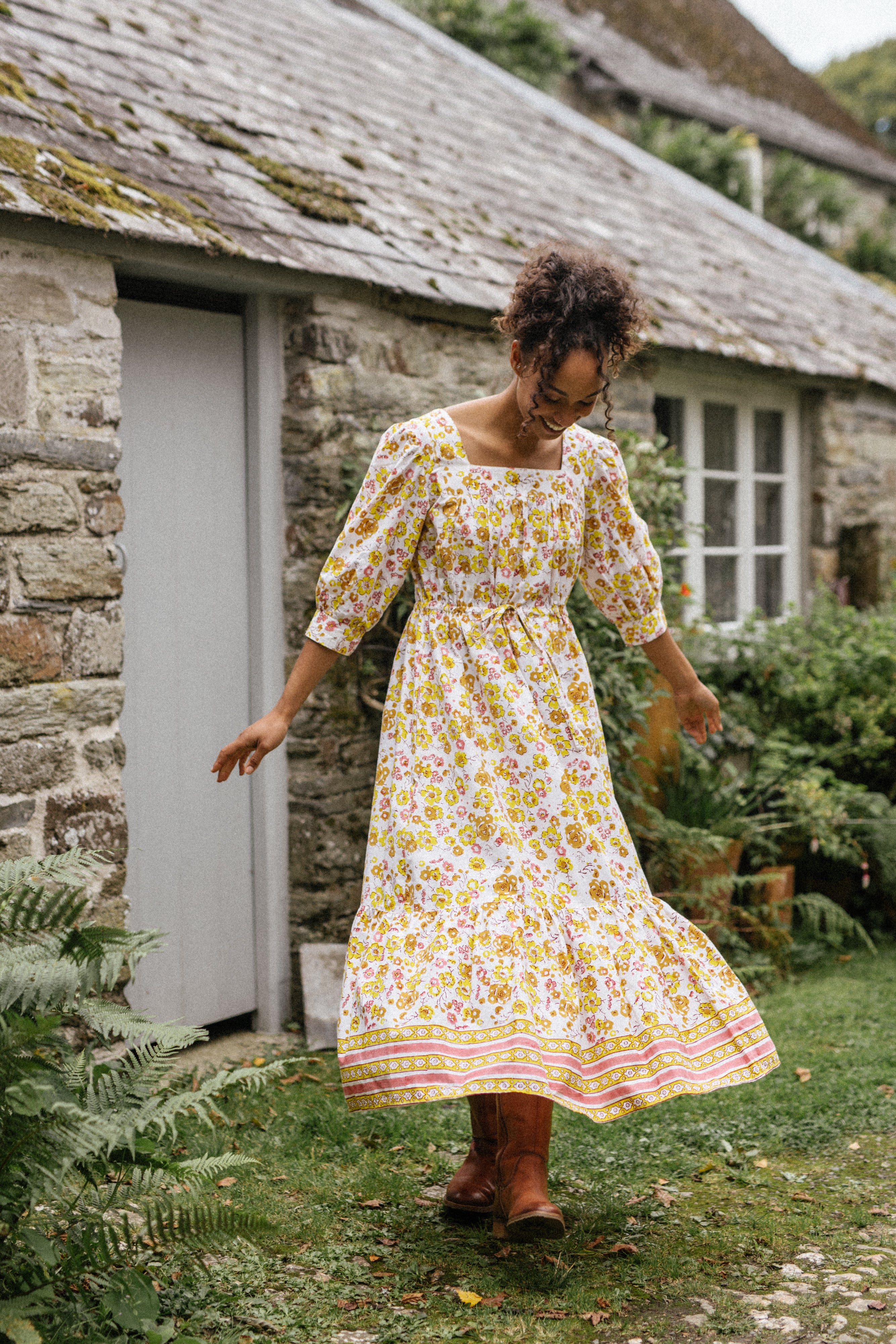 Pink boutique outlet yellow dress